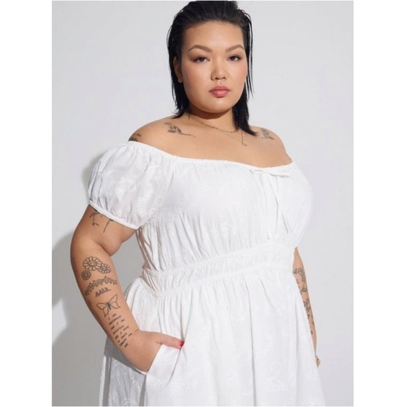 TORRID NWT MIDI EMBROIDERED VOILE OFF SHOULDER DRESS - Picture 4 of 5